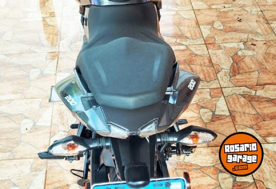 Motos - Bajaj Rouser 2025 Nafta 1300Km - En Venta