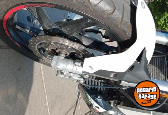 Motos - Benelli 180s 2021 Nafta 8300Km - En Venta