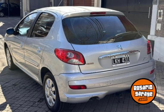 Autos - Peugeot 207 Compact 2012 Diesel 170000Km - En Venta