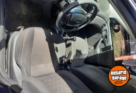 Autos - Ford Focus ambiente 2009 Nafta 216000Km - En Venta