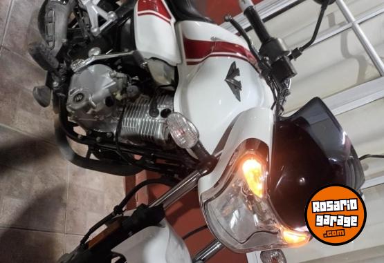 Motos - Bajaj V15 2018 Nafta 11500Km - En Venta