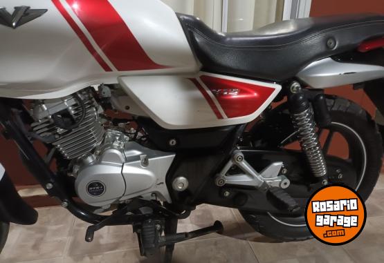 Motos - Bajaj V15 2018 Nafta 11500Km - En Venta