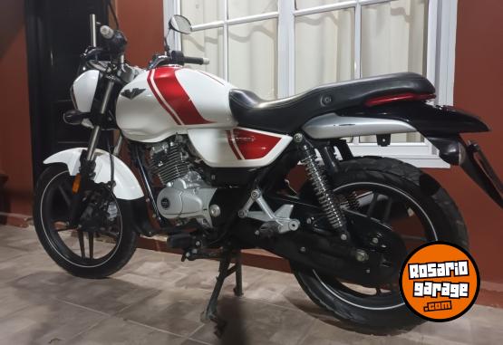 Motos - Bajaj V15 2018 Nafta 11500Km - En Venta