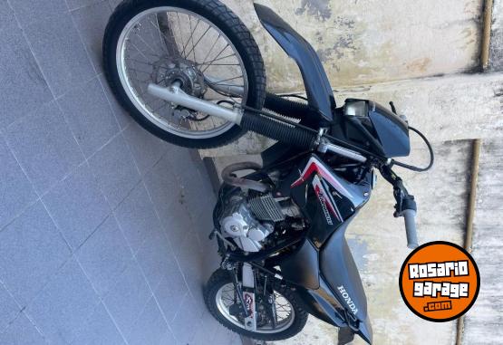 Motos - Honda Tornado 2015 Nafta 26000Km - En Venta