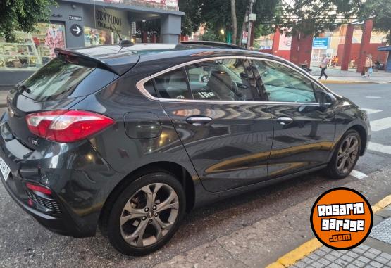 Autos - Chevrolet Cruze ltz inmaculado perm 2017 Nafta 88000Km - En Venta