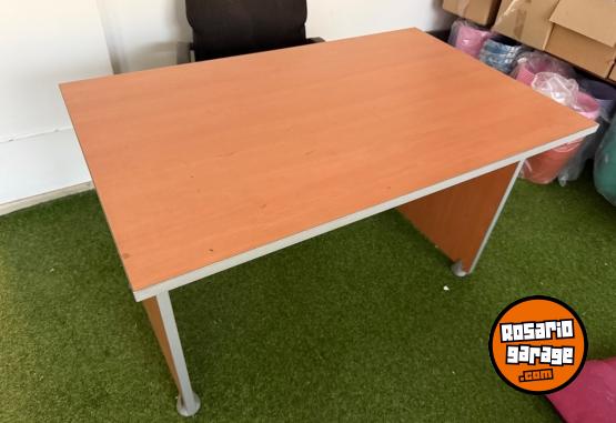 Hogar - Liquido escritorio con silla - En Venta