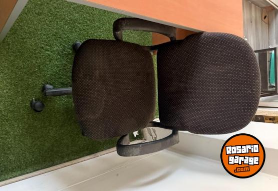 Hogar - Liquido escritorio con silla - En Venta