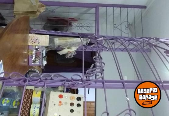 Otros - VENDO EXTENSA REJA CON MOSTRADOR - En Venta