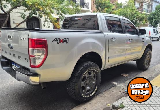 Camionetas - Ford Ranger xlt 2da mano permu 2017 Diesel 145000Km - En Venta