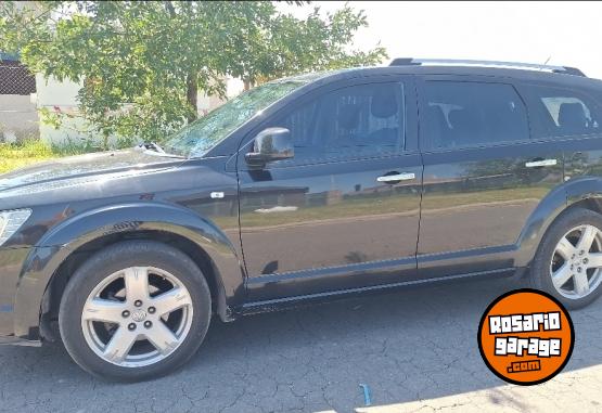 Camionetas - Dodge Journey rt 2,7 2010 Nafta 145000Km - En Venta