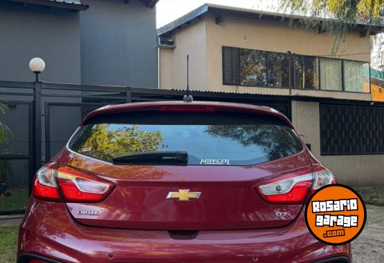 Autos - Chevrolet Cruze  5 puertas 1.4 2017 Nafta 149000Km - En Venta