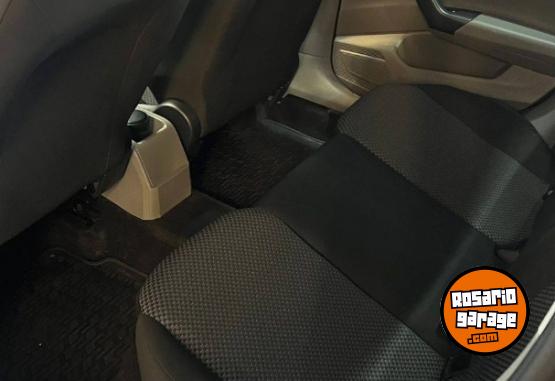 Autos - Volkswagen Virtus MSI 2019 Nafta 98000Km - En Venta