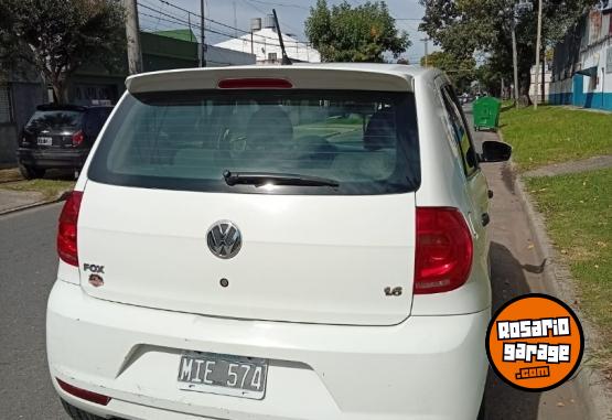Autos - Volkswagen Fox trendline 2013 GNC 88000Km - En Venta