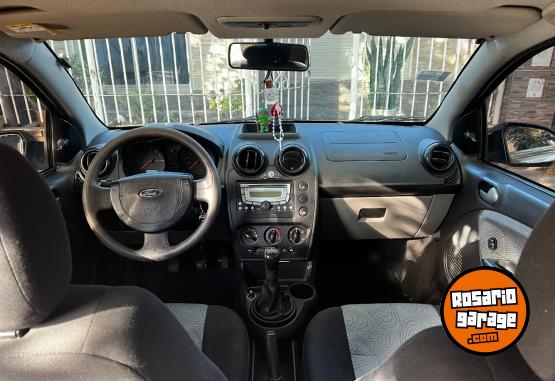 Autos - Ford Fiesta Max 2009 Nafta 196437Km - En Venta
