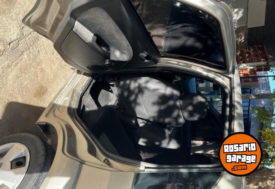 Autos - Ford Fiesta Max 2009 Nafta 196437Km - En Venta