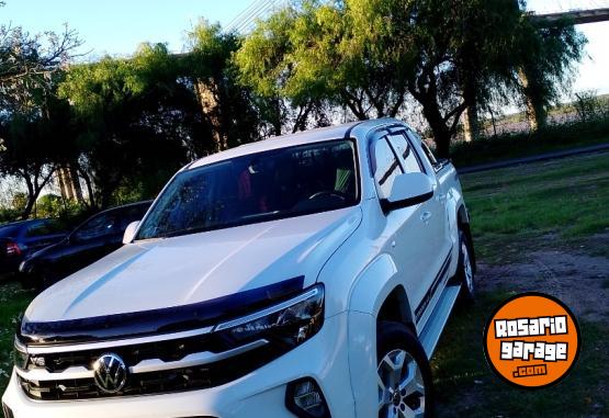 Camionetas - Volkswagen Amarok v6 2025 Diesel 10400Km - En Venta