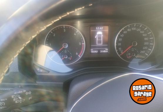 Camionetas - Volkswagen Amarok v6 2025 Diesel 10400Km - En Venta