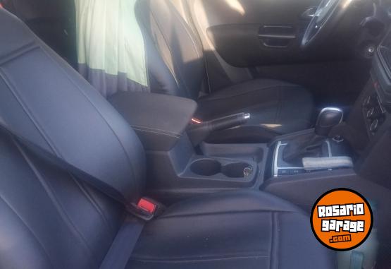 Camionetas - Volkswagen Amarok v6 2025 Diesel 10400Km - En Venta