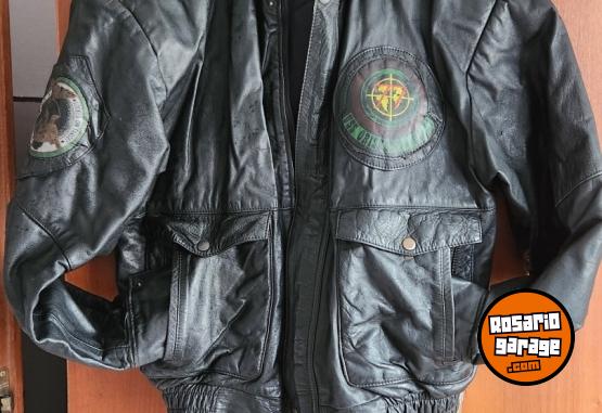 Indumentaria - CAMPERA DE CUERO Y BOTAS HOMBRE - En Venta