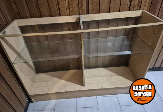 Hogar - Mueble de madera y vidrio - En Venta