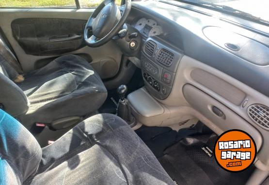Autos - Renault Sc�nic Megane 2001 Nafta 200000Km - En Venta