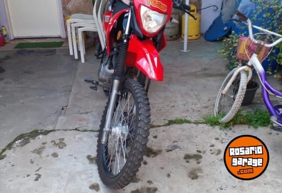 Motos - Motomel Skua 150 2025 Nafta 5500Km - En Venta