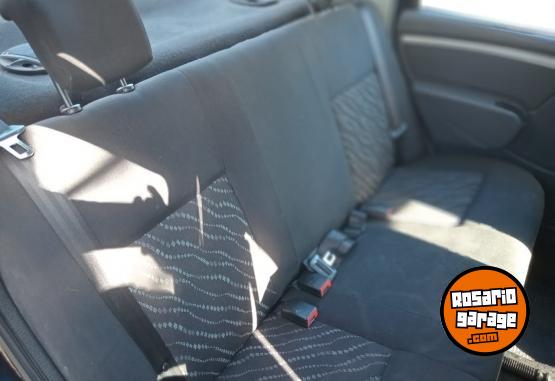 Autos - Renault Logan 2010 Diesel 244000Km - En Venta