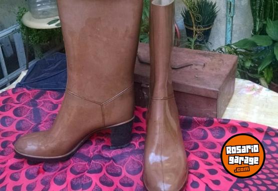 Indumentaria - Botas para lluvia - En Venta
