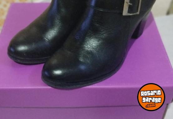 Indumentaria - Botas de cuero - En Venta
