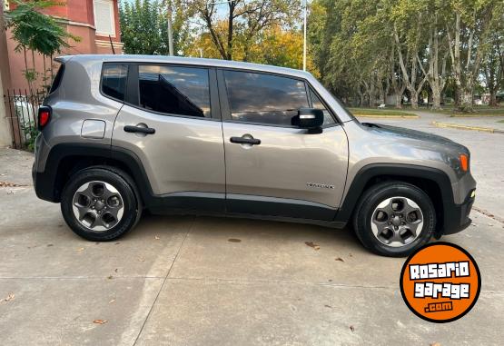 Camionetas - Jeep Renegade 2017 Nafta 90000Km - En Venta