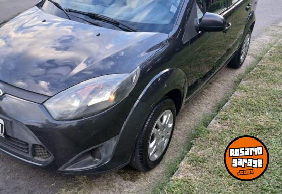 Autos - Fiat Fiesta ambiente  titular 2011 Nafta 110000Km - En Venta