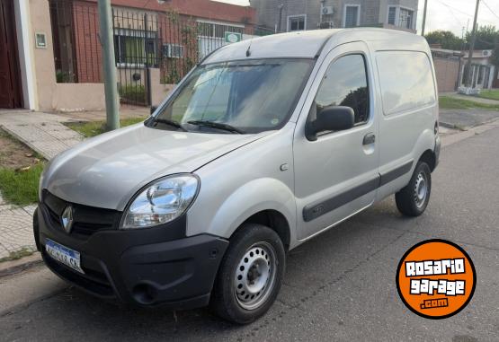 Utilitarios - Renault Kangoo 2017 Nafta 125000Km - En Venta