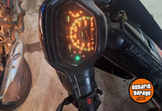 Motos - Guerrero Warrior 2010 Nafta 25000Km - En Venta