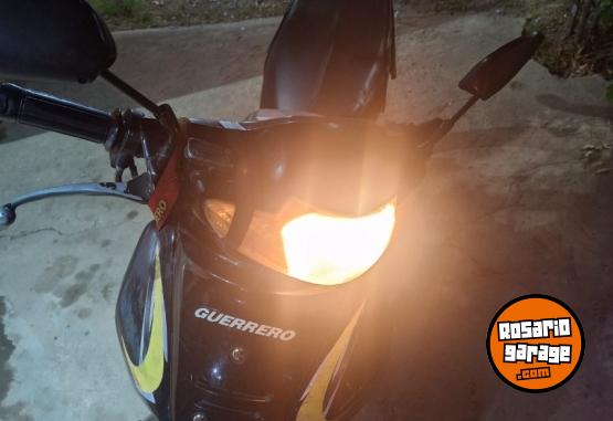 Motos - Guerrero Warrior 2010 Nafta 25000Km - En Venta