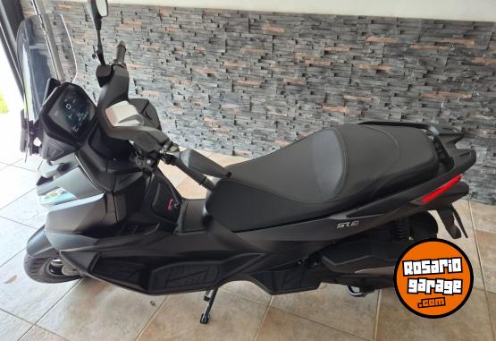 Motos - Voge SR3 2025 Nafta 1300Km - En Venta