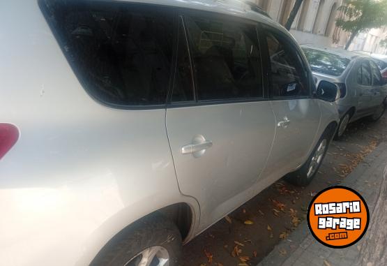 Camionetas - Toyota Rav 4 2013 Nafta 150000Km - En Venta