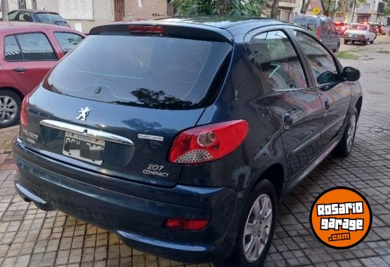 Autos - Peugeot 207 2014 Nafta 100000Km - En Venta