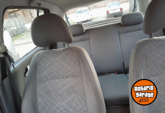 Autos - Volkswagen Suran 2006 Nafta 250000Km - En Venta