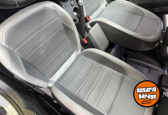 Autos - Volkswagen Nivus hero 2020 Nafta 44500Km - En Venta