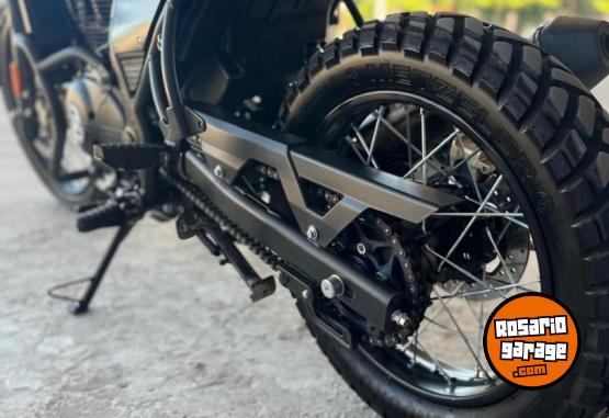 Motos - Royal Enfield himalayan bs6 2023 Nafta 10000Km - En Venta