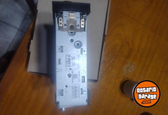 Electr�nica - Estereo Peugeot 207 - En Venta