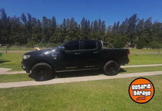 Camionetas - Ford Ranger xlt 2017 Diesel 200000Km - En Venta