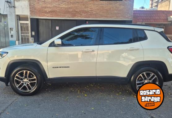 Camionetas - Jeep Jeep compass 1ra mano per 2019 Nafta 108000Km - En Venta