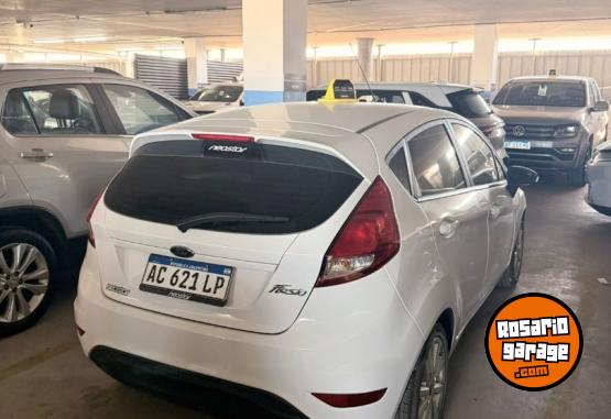 Autos - Ford Fiesta SE 2018 Nafta 12000Km - En Venta