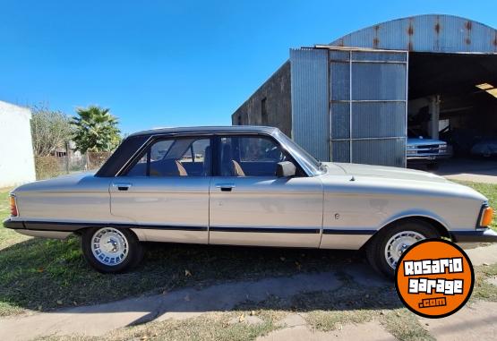 Cl�sicos - Ford Falcon Ghia 83 - En Venta