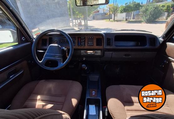 Cl�sicos - Ford Falcon Ghia 83 - En Venta