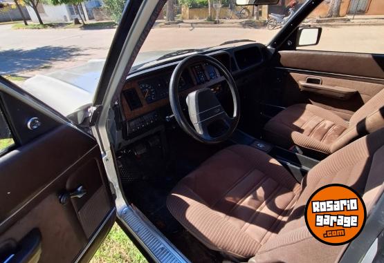 Cl�sicos - Ford Falcon Ghia 83 - En Venta
