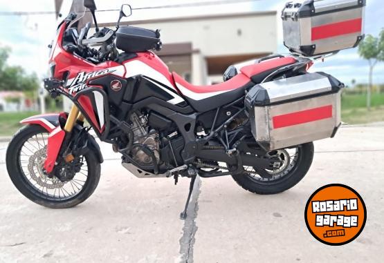 Motos - Honda AFRICA TWIN 1000 2017 Nafta 112000Km - En Venta