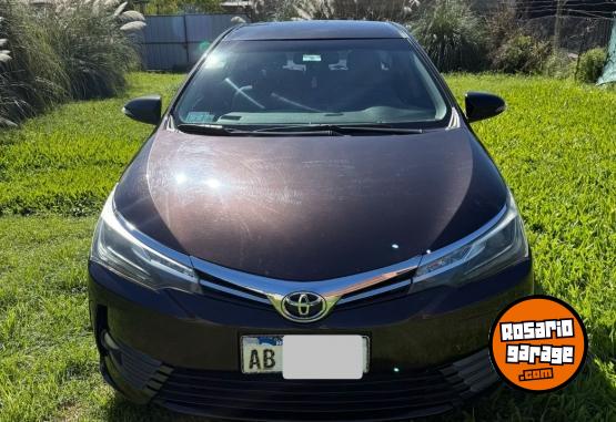 Autos - Toyota XEI PACK CVT 2017 Nafta 136000Km - En Venta