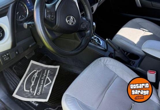 Autos - Toyota XEI PACK CVT 2017 Nafta 136000Km - En Venta